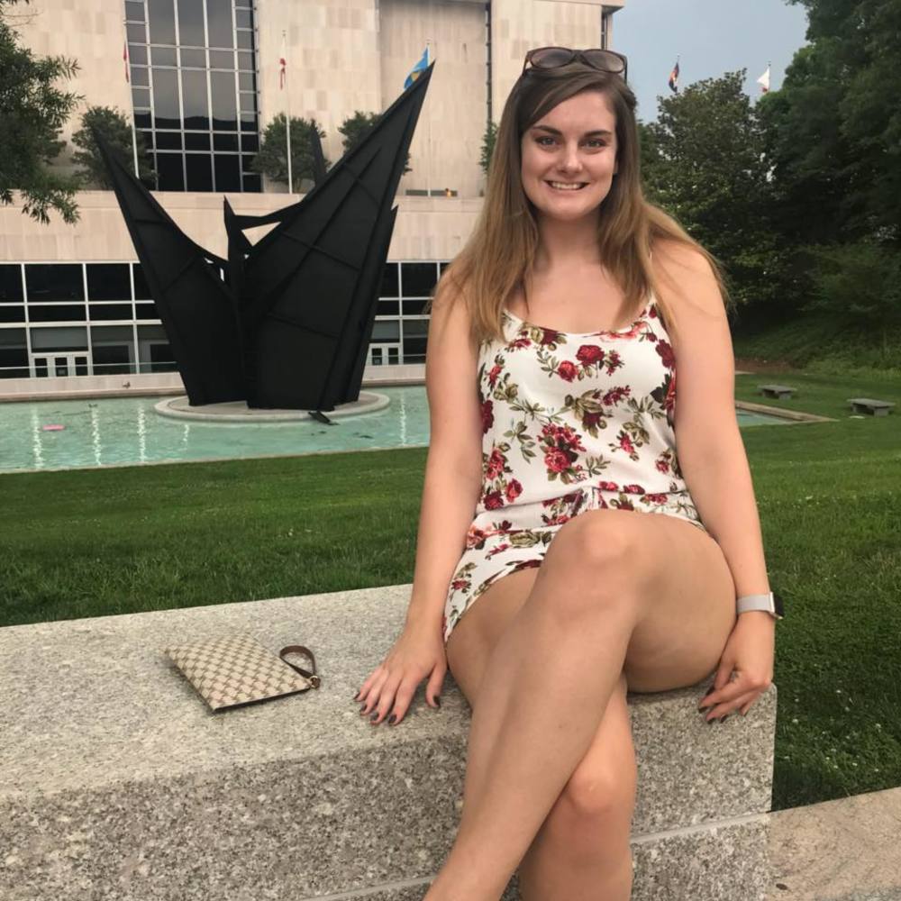 Meet your Posher, Hannah